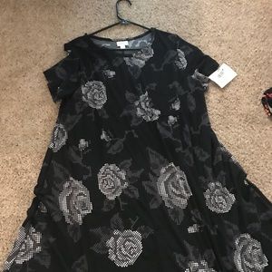 Large Lularoe Carly dress black white digital rose